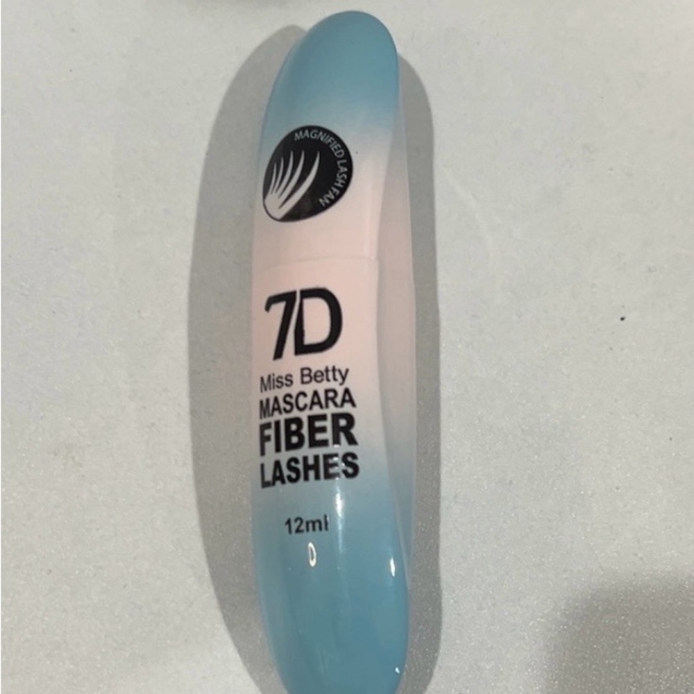 7D Miss Betty Mascara Fiber Lashes - Picture 3 of 5